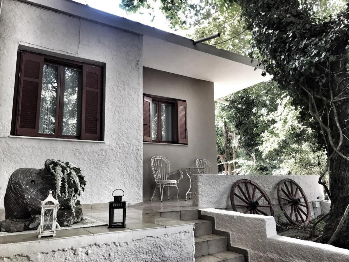 Hotel Kastri Garden Apartment Loutra Edipsou  Bagian luar foto